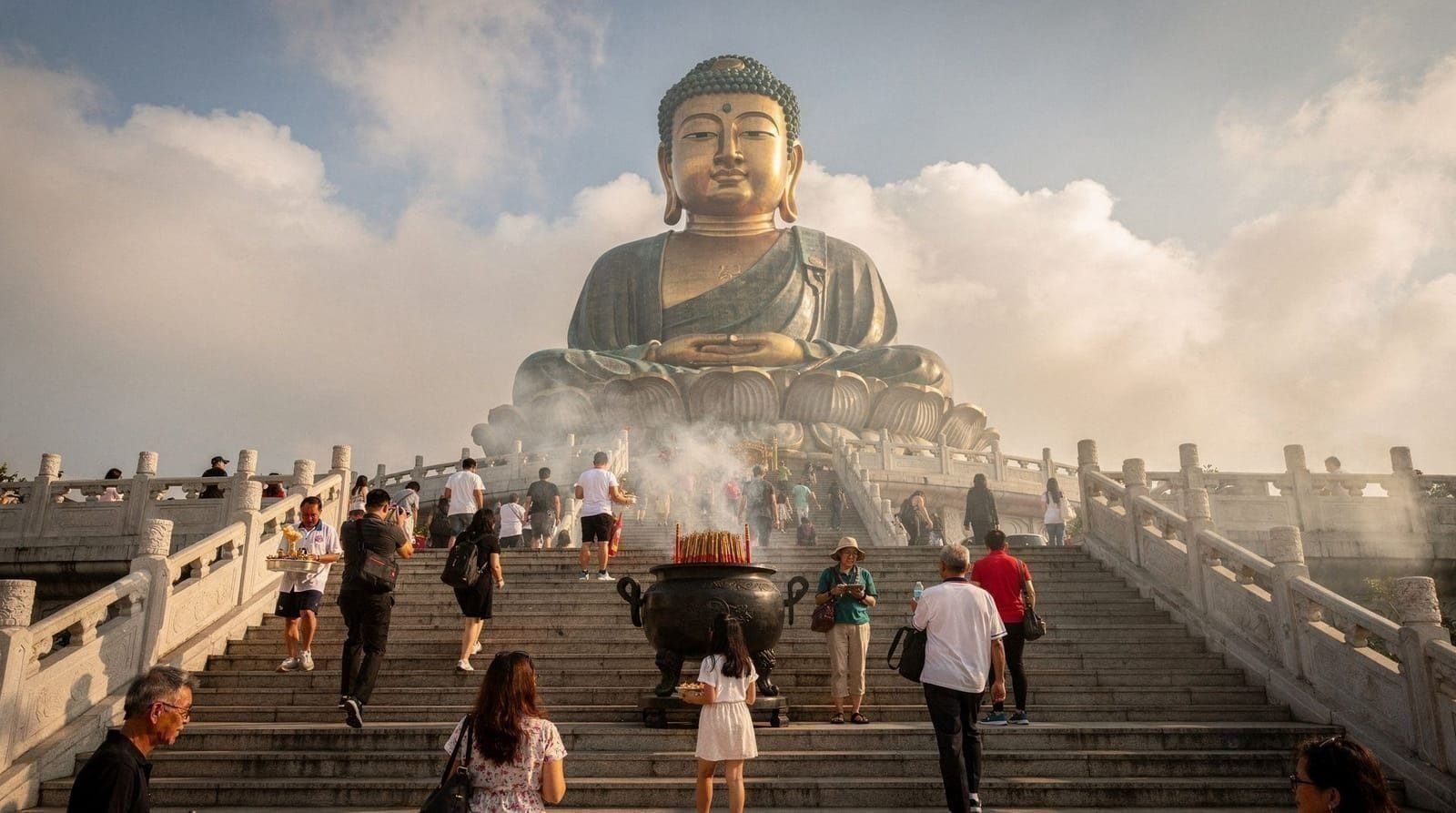 Big Buddha and Ngong Ping 360: the complete Lantau Island guide
